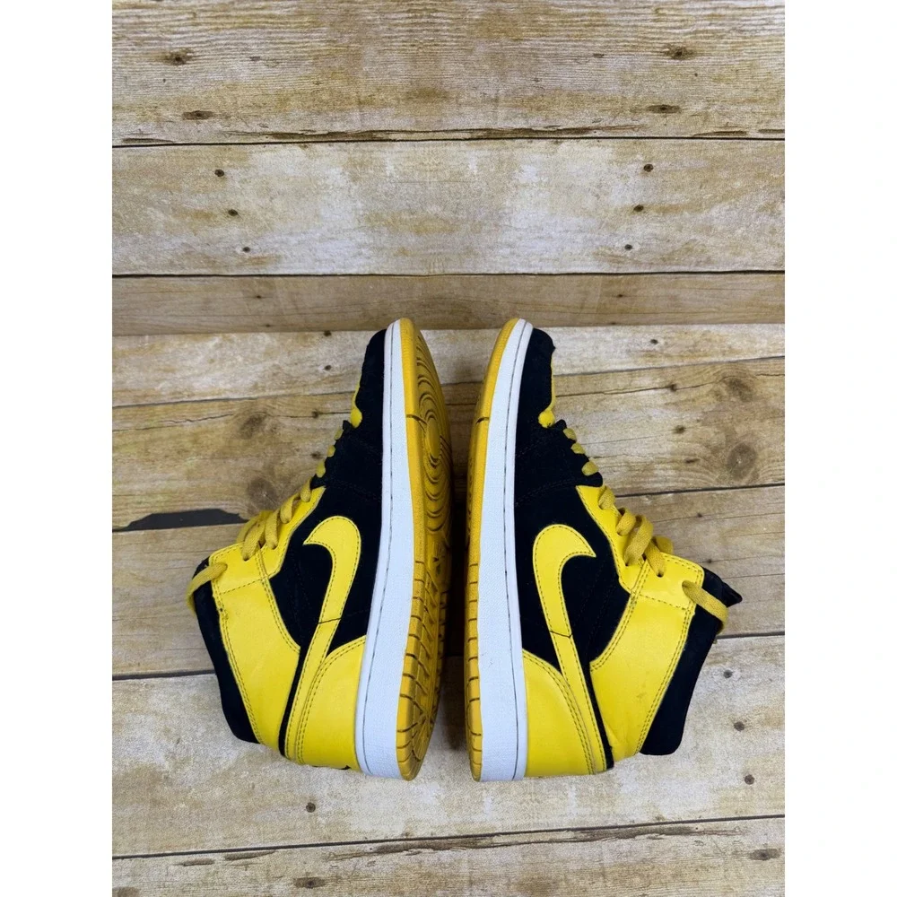 Jordan 1 Mid Yellow Toe Black Mens Sneakers 554725-035 Size 8